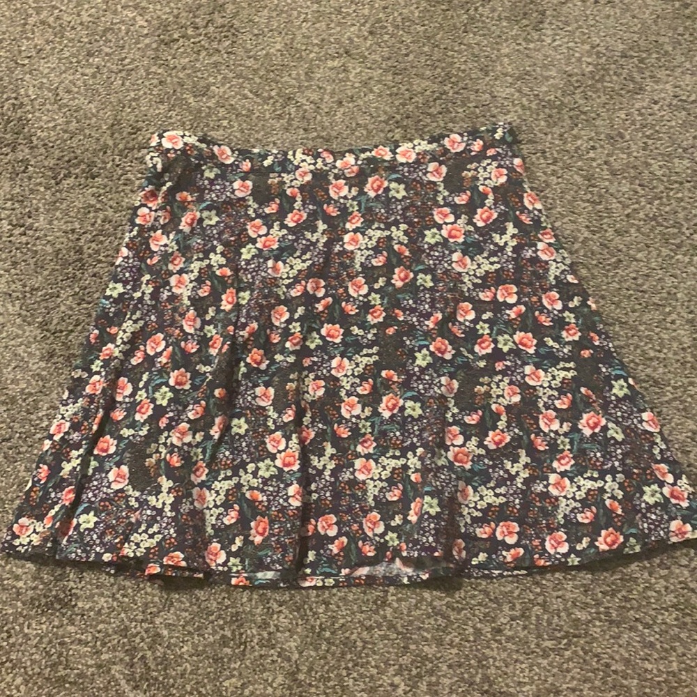 Cute Oneil skater skirt!